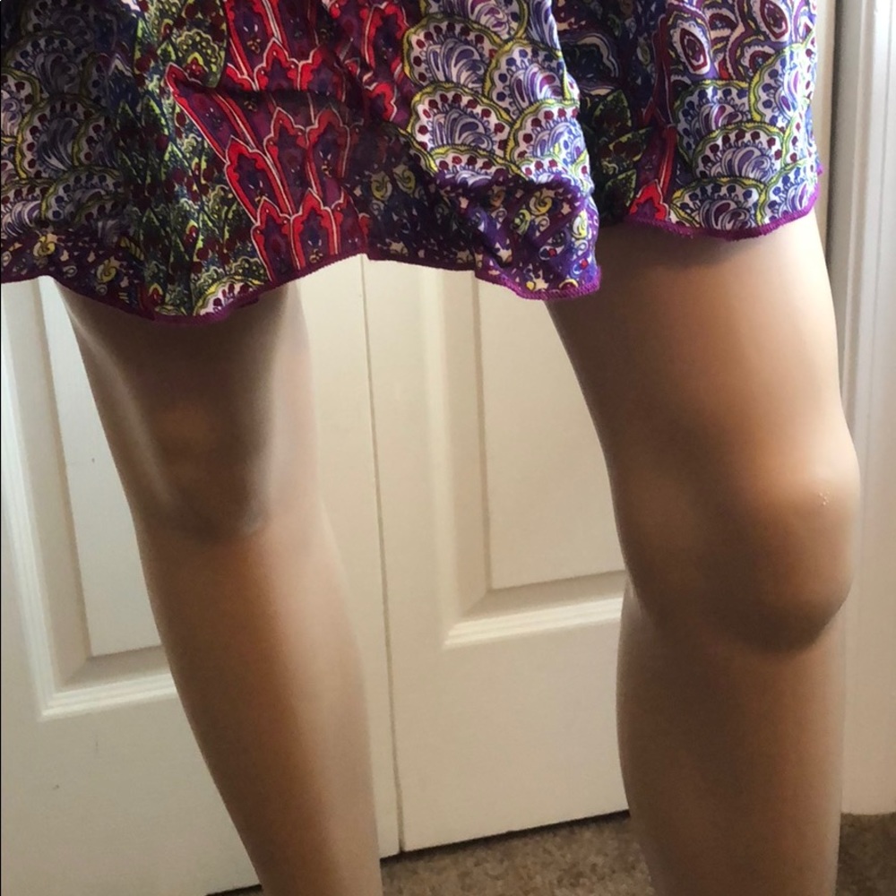 V-neck Colorful Dress - Picture 4 of 6